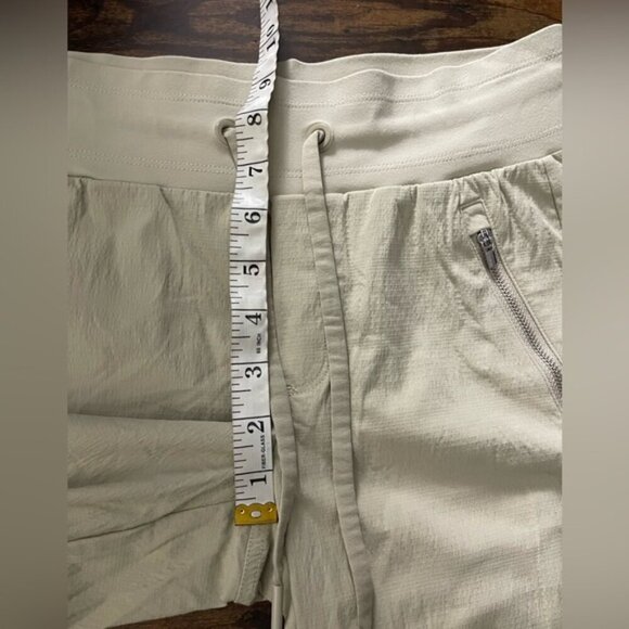 ATHLETA Trekkie North Jogger size 2 color Ecru Mid Rise Pants #405726 gorpcore - Picture 13 of 15